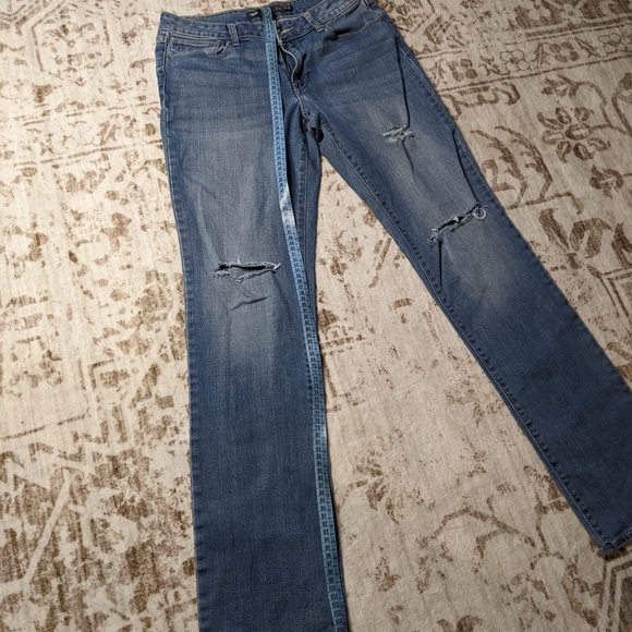 Classic Blue Distressed Women's Jeans - Picture 2 of 6